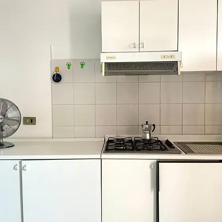 Apartment M402 - Marcelli, Grazioso Bilocale Con Corte Privata *
